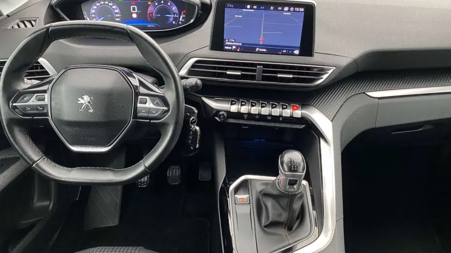 PEUGEOT 3008 -