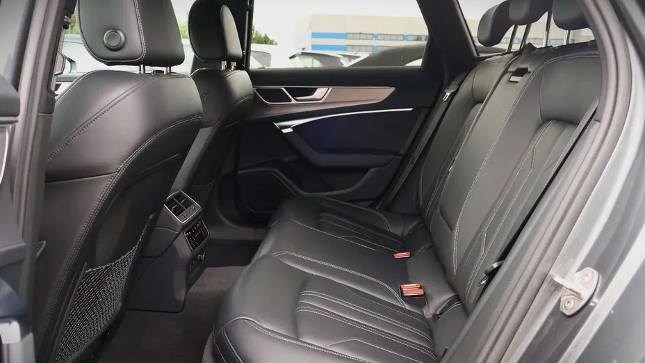 AUDI A6 Avant -