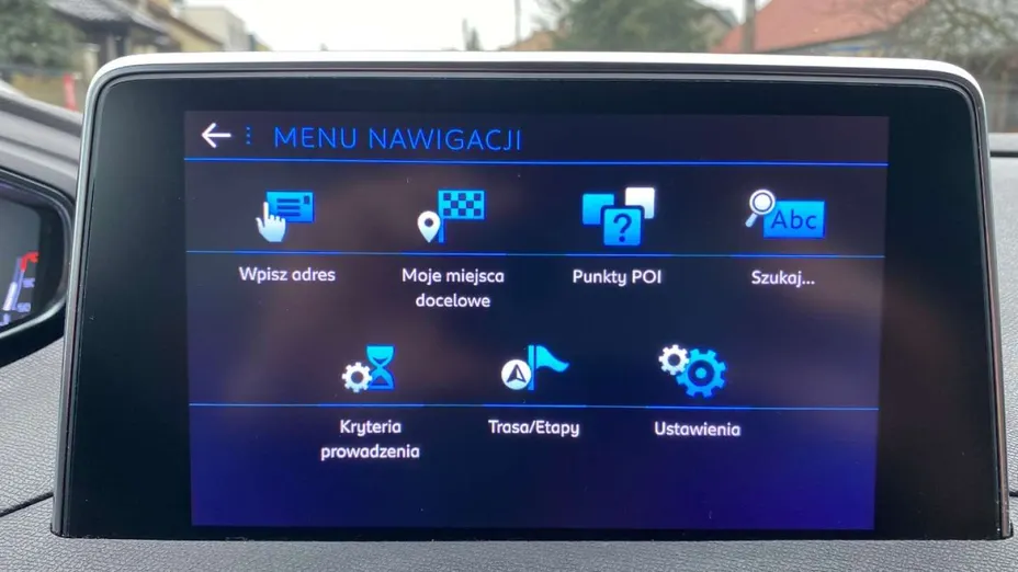 PEUGEOT 3008 -