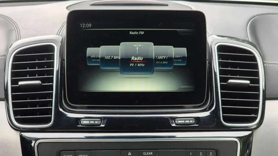 MERCEDES-BENZ GLE -