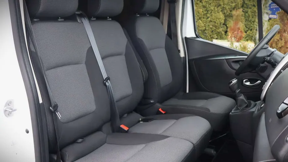 RENAULT Trafic -