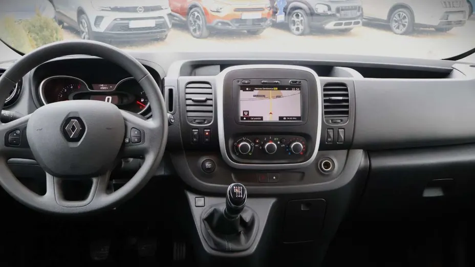 RENAULT Trafic -
