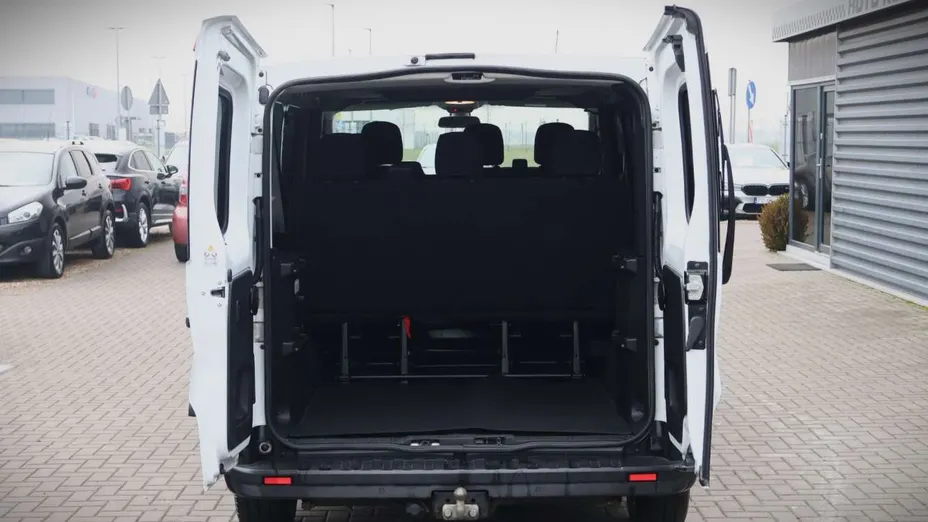 RENAULT Trafic -