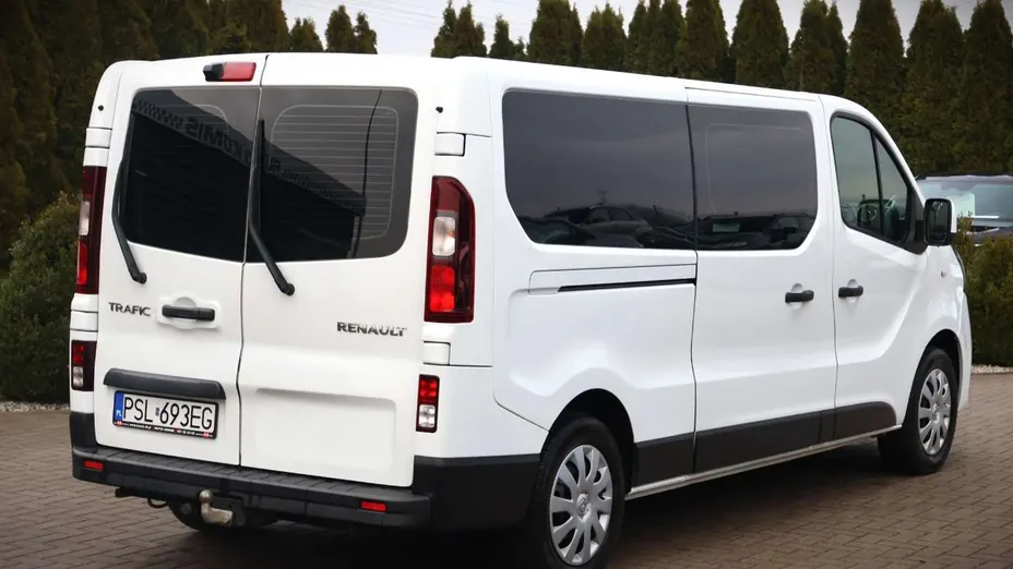 RENAULT Trafic -