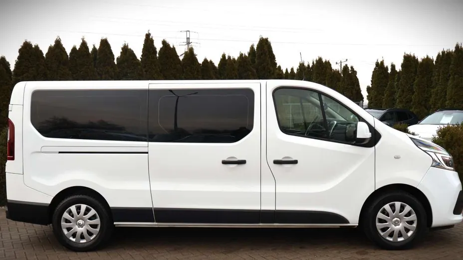 RENAULT Trafic -
