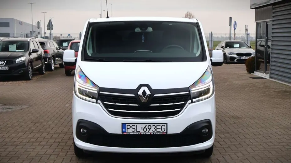 RENAULT Trafic -