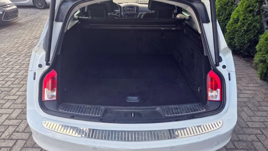 OPEL Insignia -