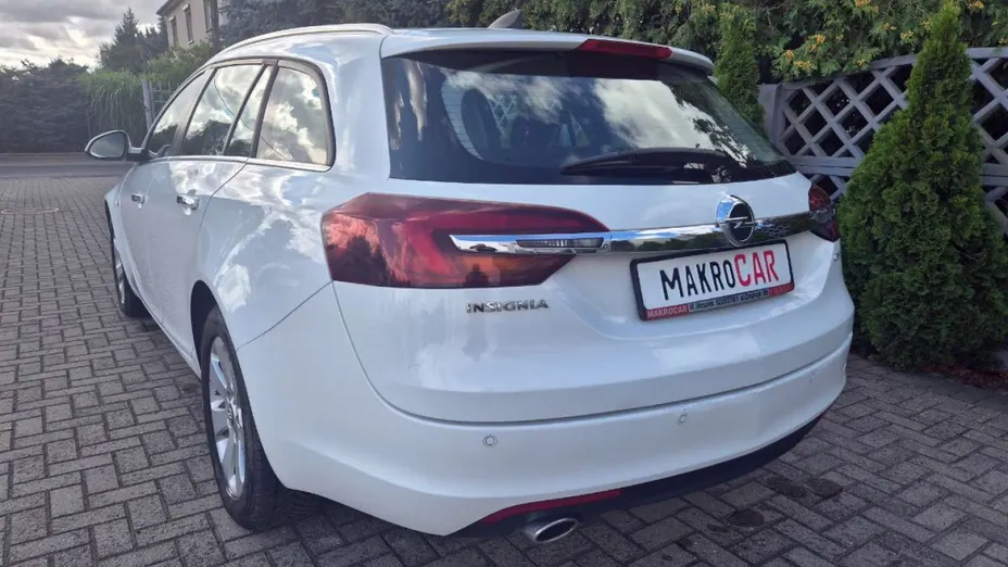 OPEL Insignia -