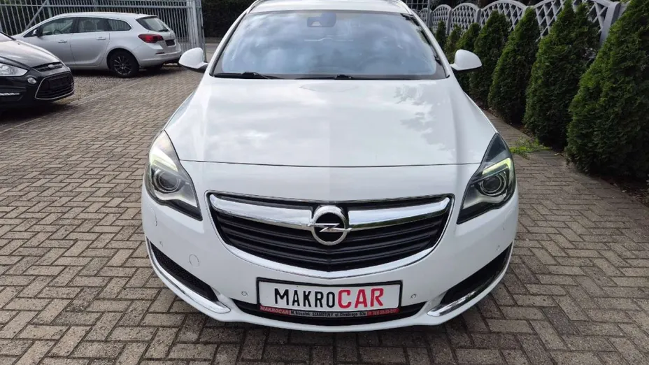OPEL Insignia -