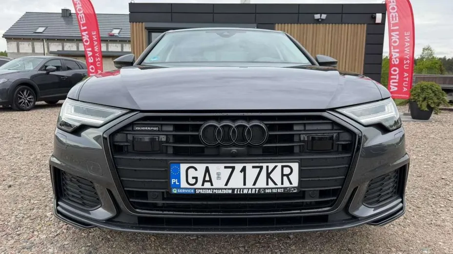 AUDI A6 -