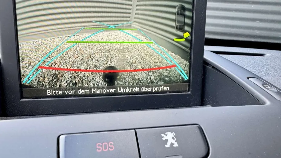 PEUGEOT 3008 -