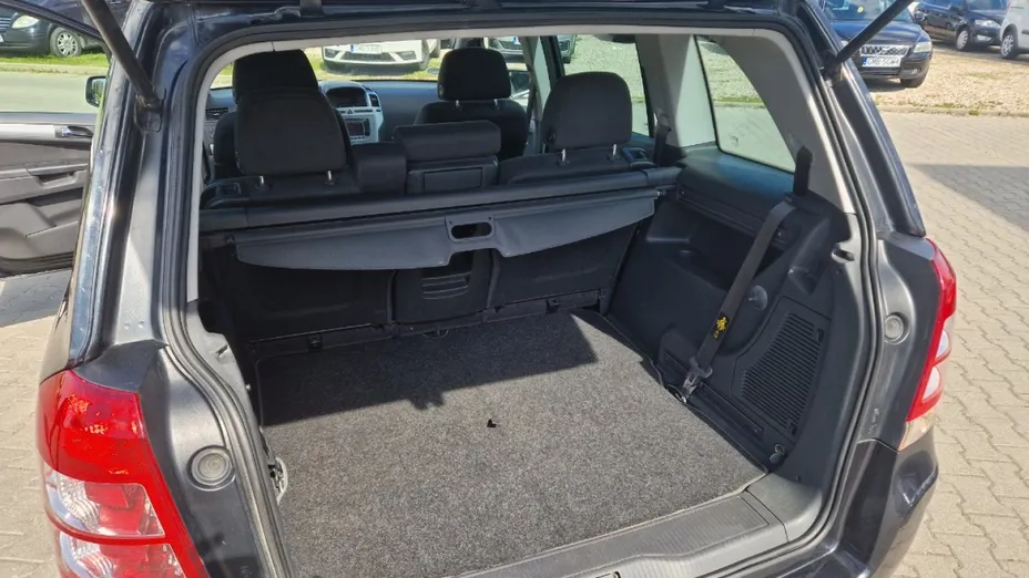 OPEL Zafira -