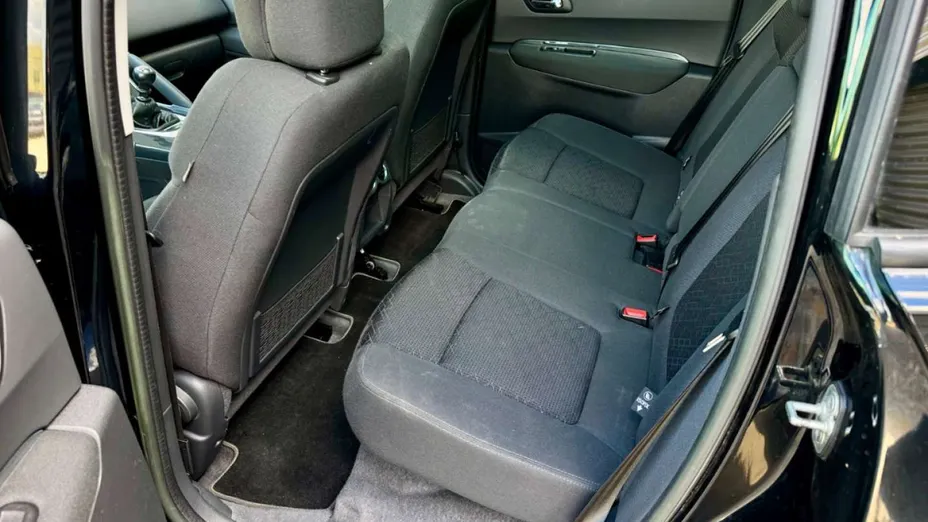 PEUGEOT 3008 -