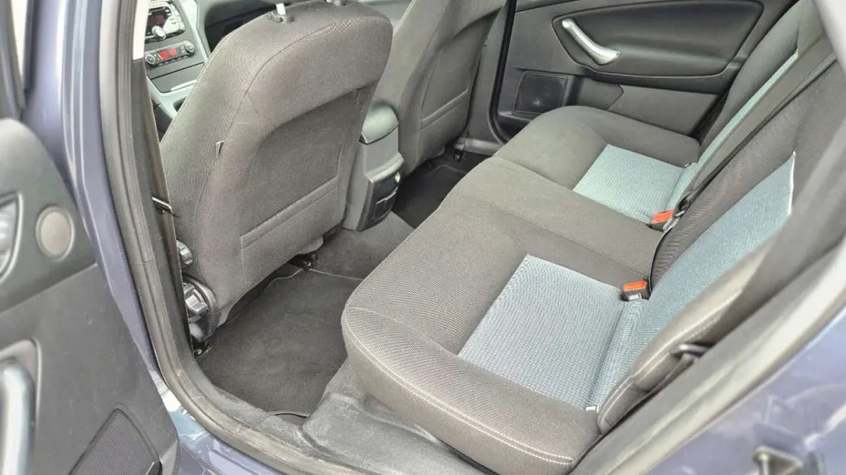 FORD Mondeo -