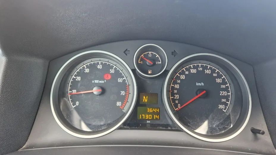 OPEL Zafira -