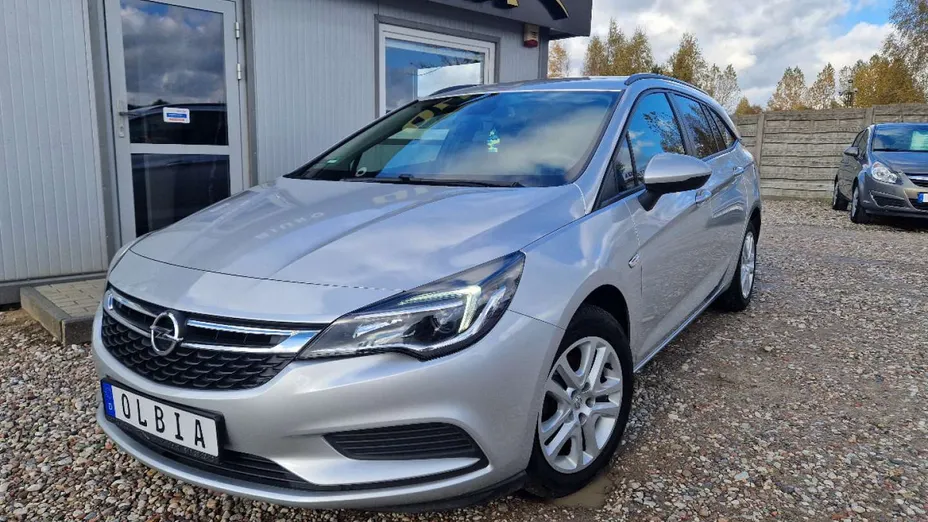OPEL Astra -
