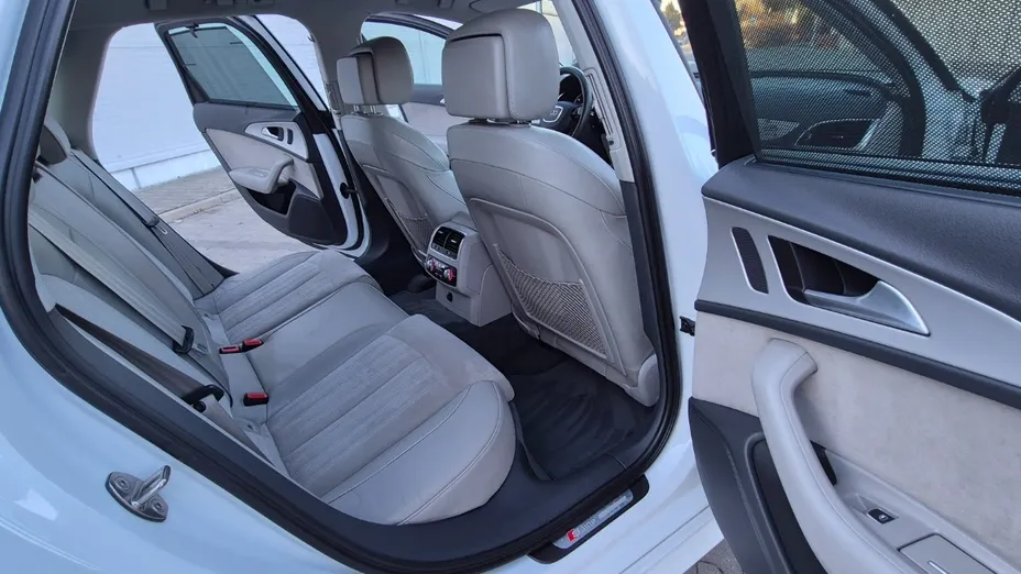 AUDI A6 Avant -