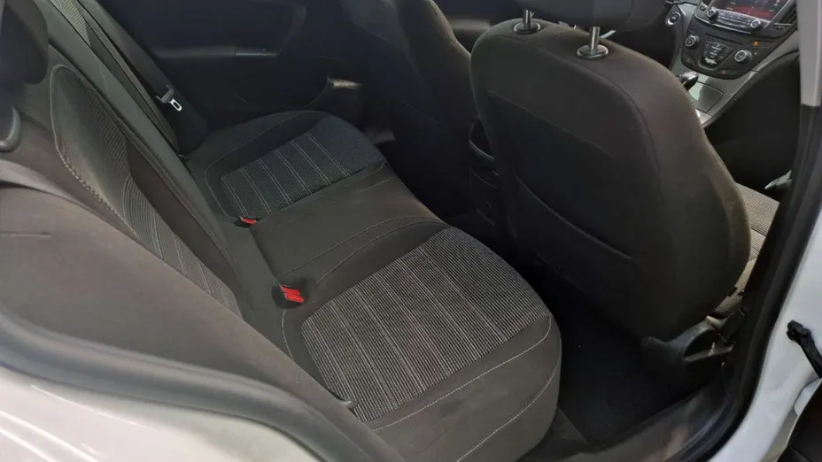 OPEL Insignia -