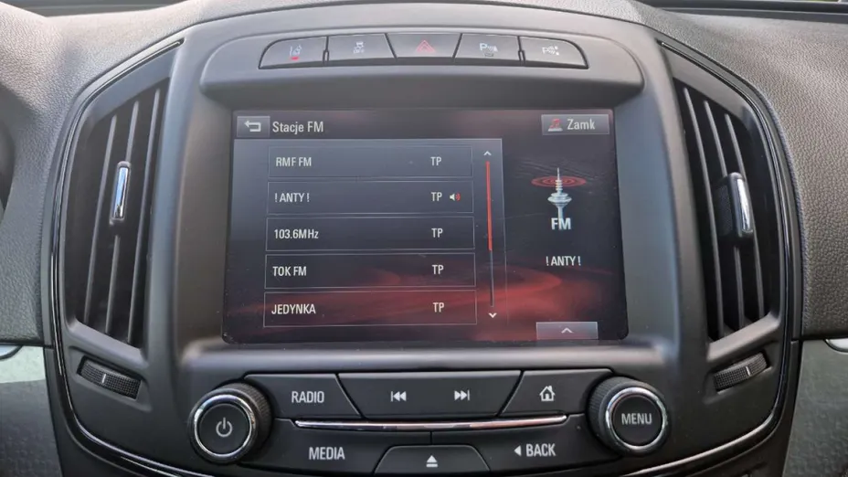 OPEL Insignia -
