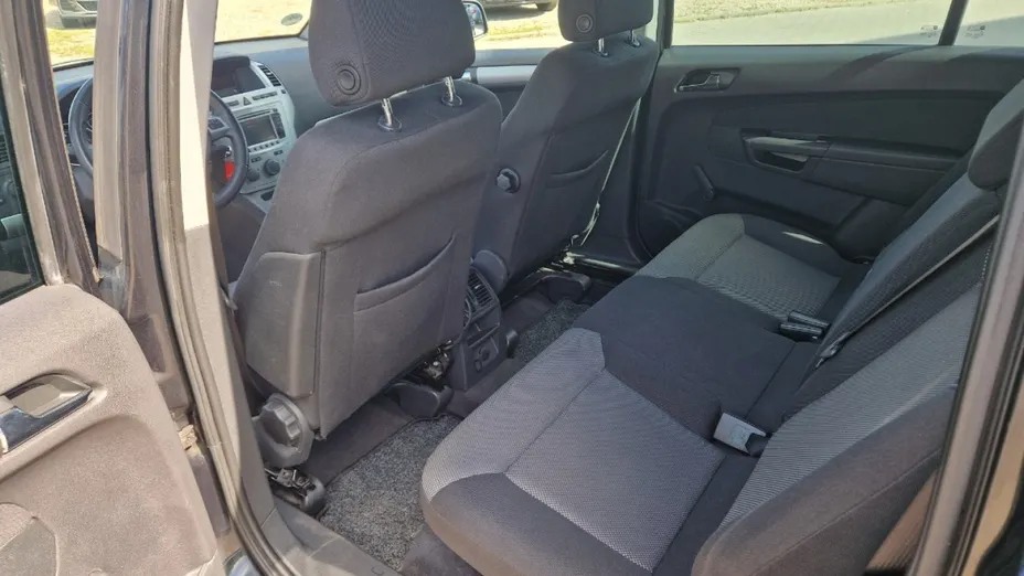 OPEL Zafira -