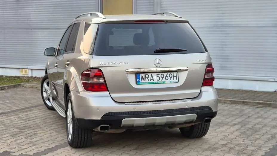 MERCEDES-BENZ ML -