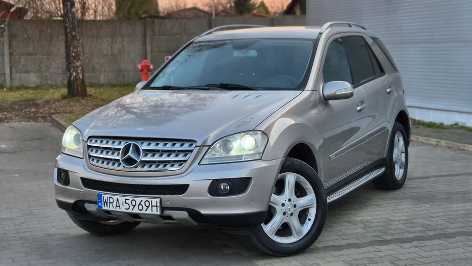 MERCEDES-BENZ ML -