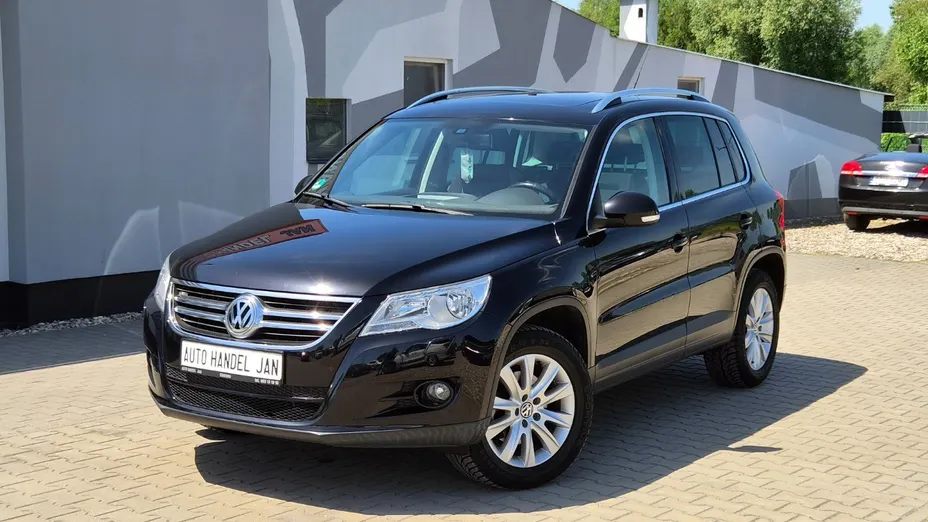 VOLKSWAGEN Tiguan -