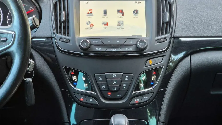 OPEL Insignia -