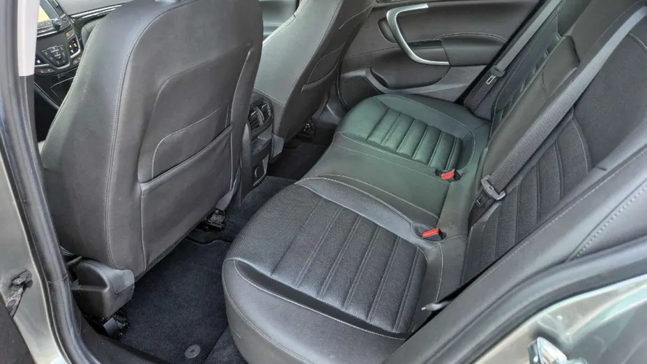 OPEL Insignia -