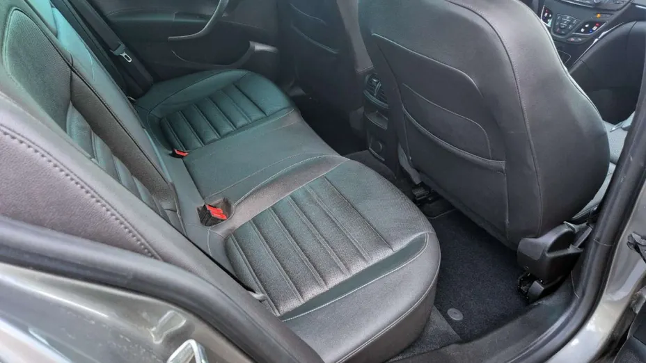 OPEL Insignia -