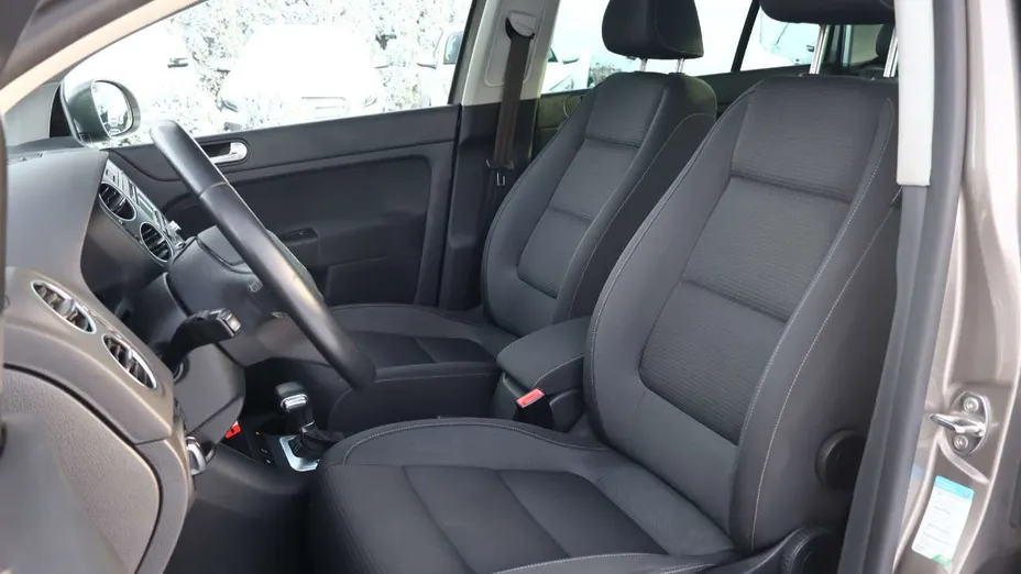 VOLKSWAGEN Golf Plus -