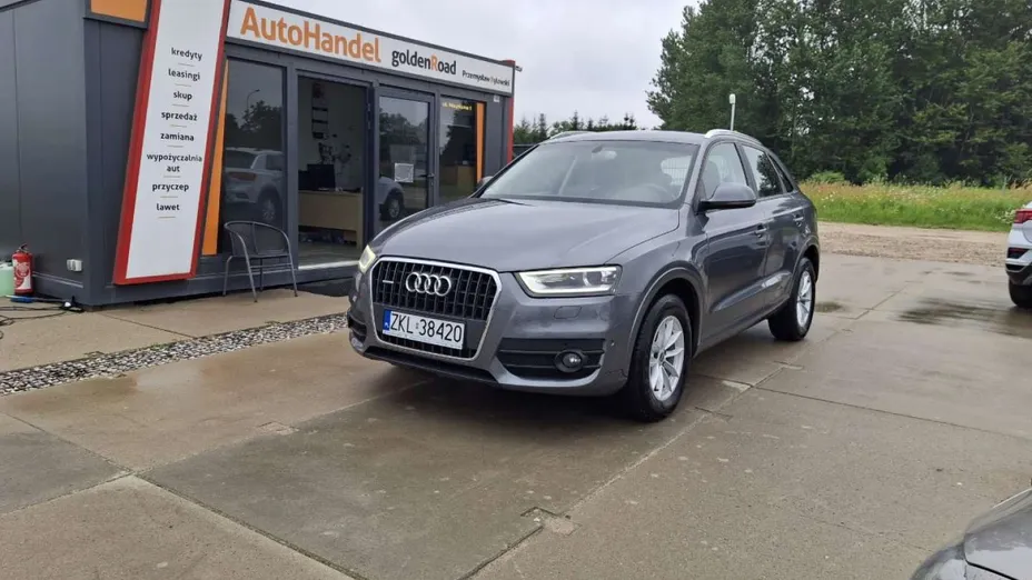 AUDI Q3 -