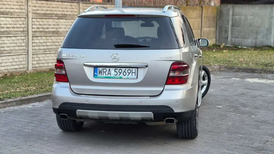 MERCEDES-BENZ ML -