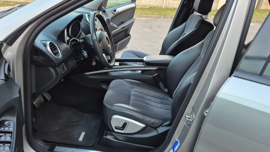MERCEDES-BENZ ML -