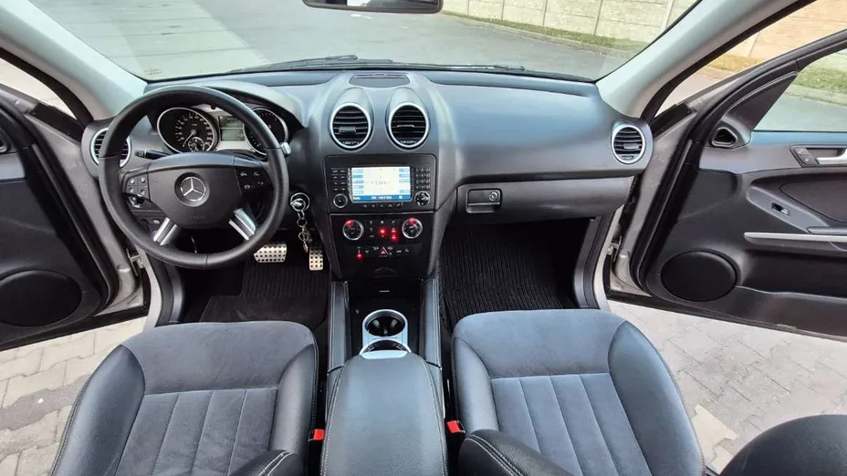 MERCEDES-BENZ ML -