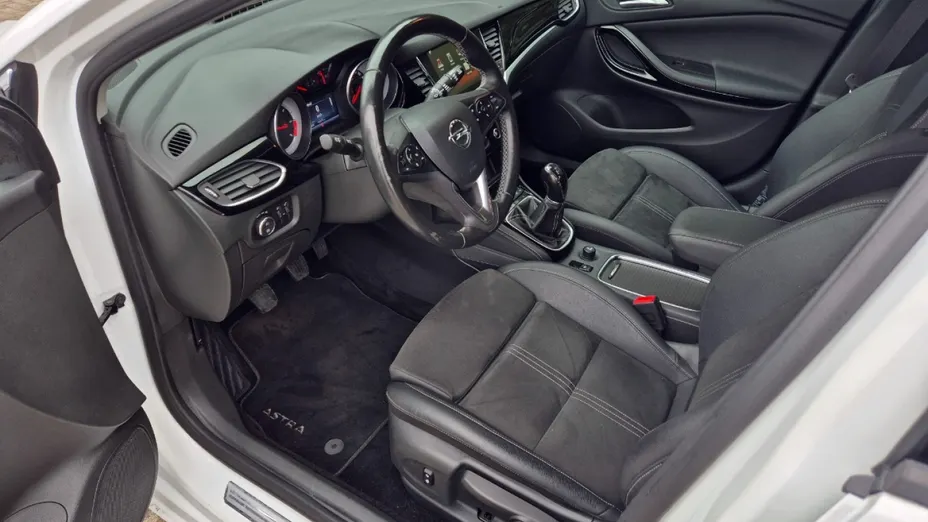 OPEL Astra -