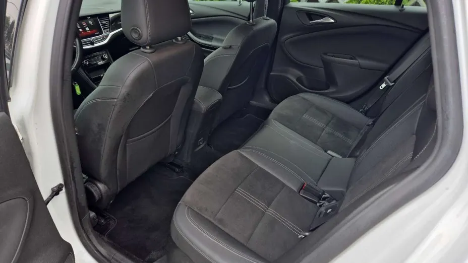 OPEL Astra -