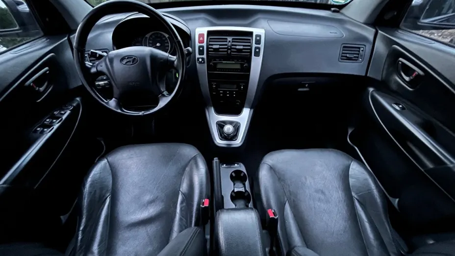HYUNDAI Tucson -