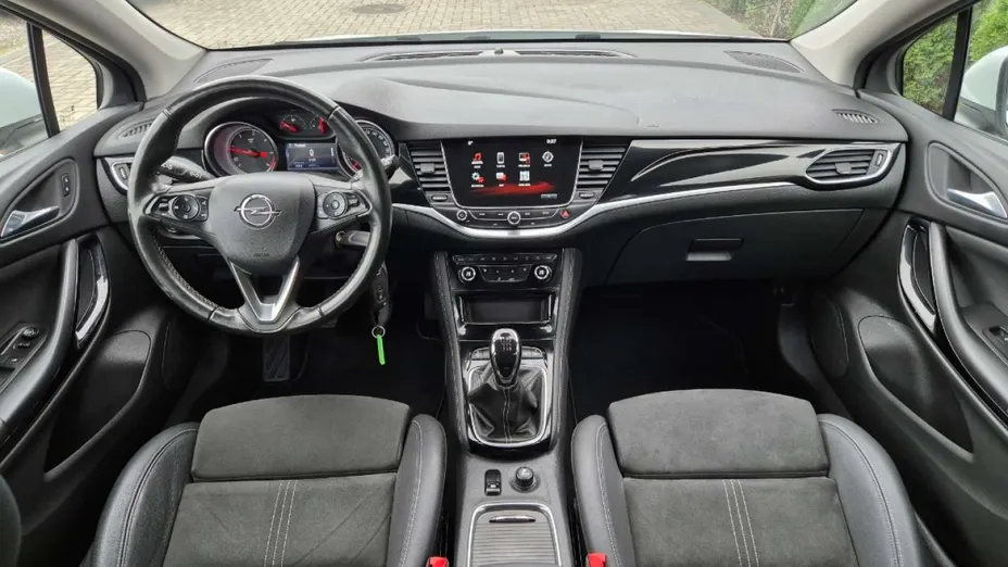 OPEL Astra -