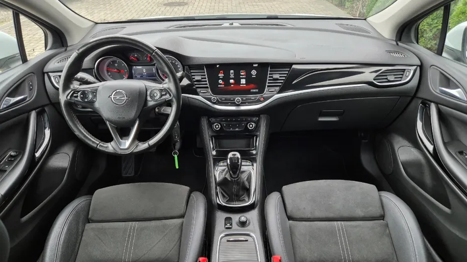 OPEL Astra -