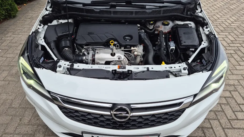 OPEL Astra -