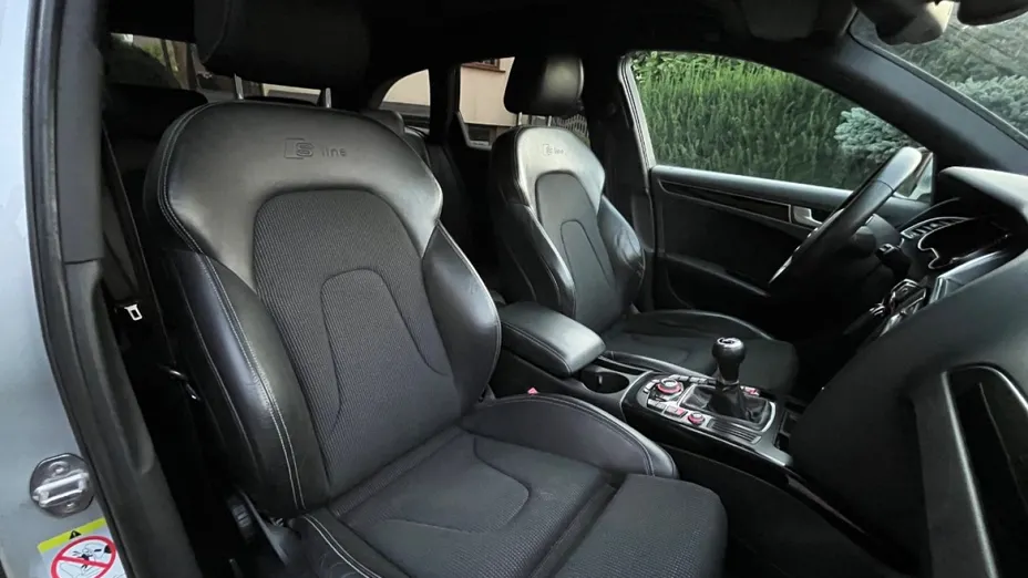 AUDI A4 -