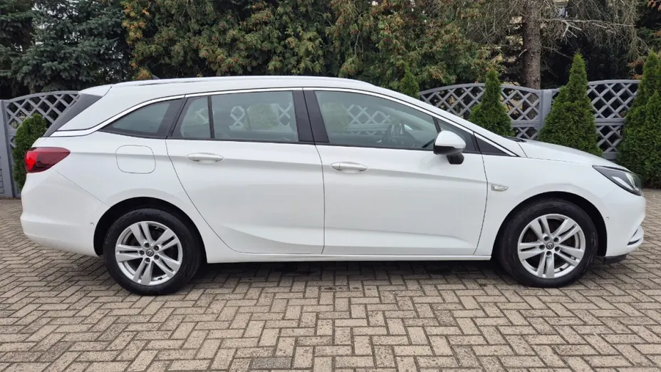 OPEL Astra -