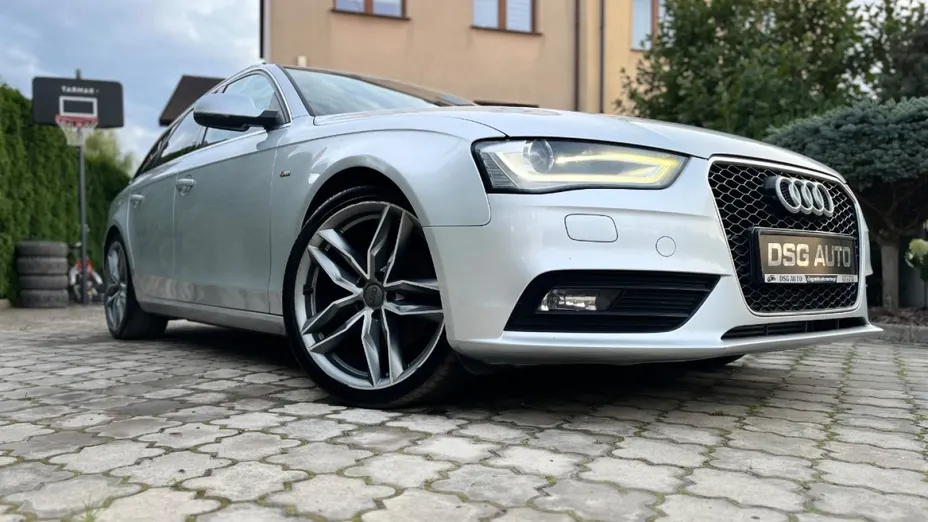 AUDI A4 -