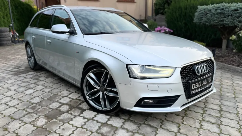 AUDI A4 -