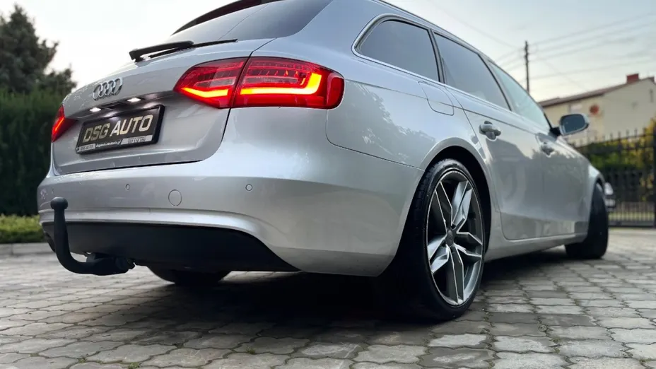 AUDI A4 -