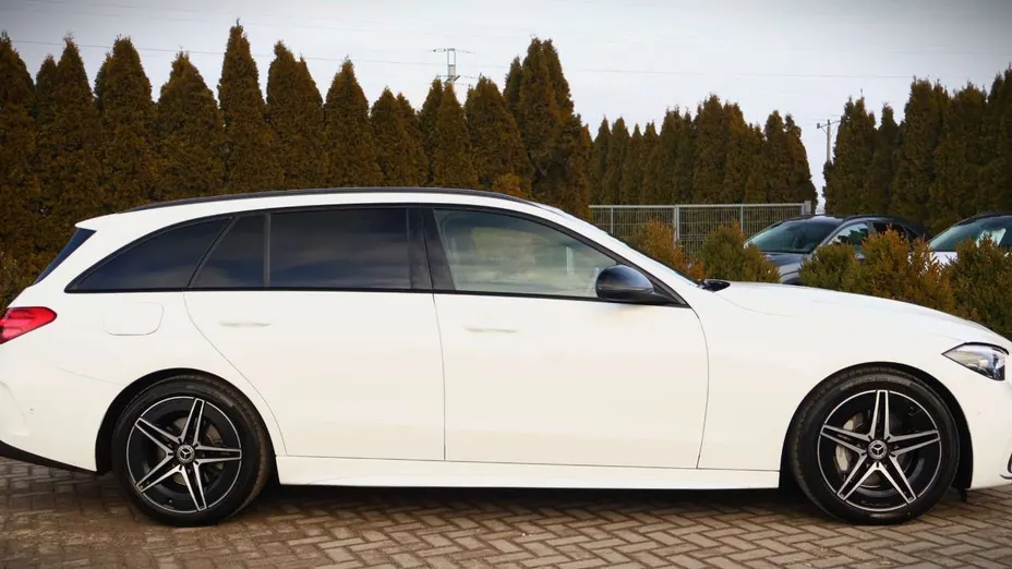 MERCEDES-BENZ C Klasa -