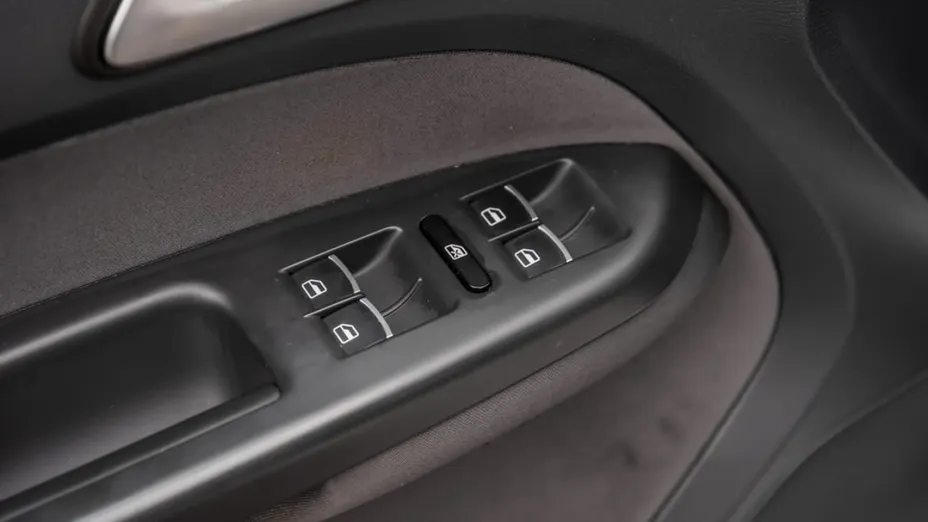 VOLKSWAGEN Touran -