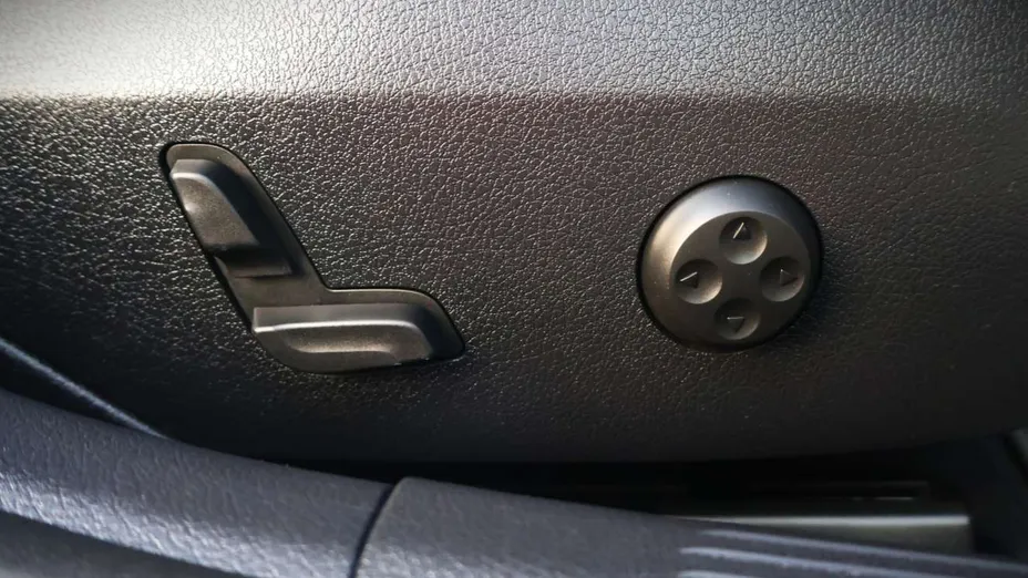 MERCEDES-BENZ C Klasa -