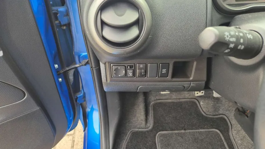 NISSAN Note -